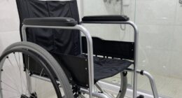 adjustable shower mobility features